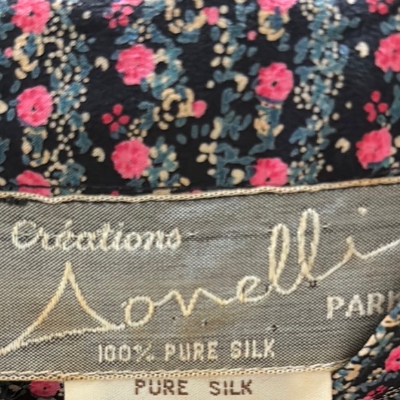 Vintage Paris Design Two-Piece Set in Black and Pink Floral V-Neck Top and Skirt - Picture 3 of 9